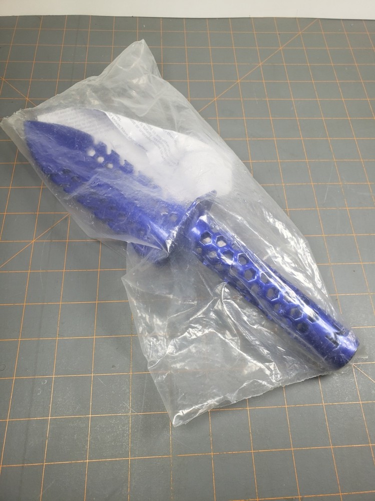 Motley Digging Tools Grassknife - Blue (Blemished)