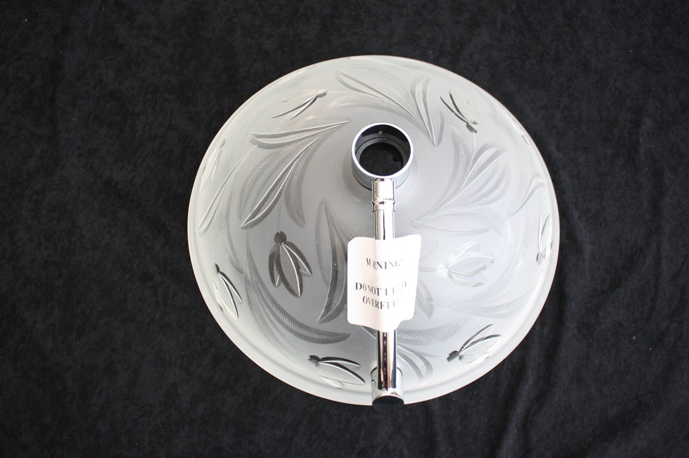 VITRAFORM Large Undermount Sink With Chrome Overflow Hardware Tulip Pattern