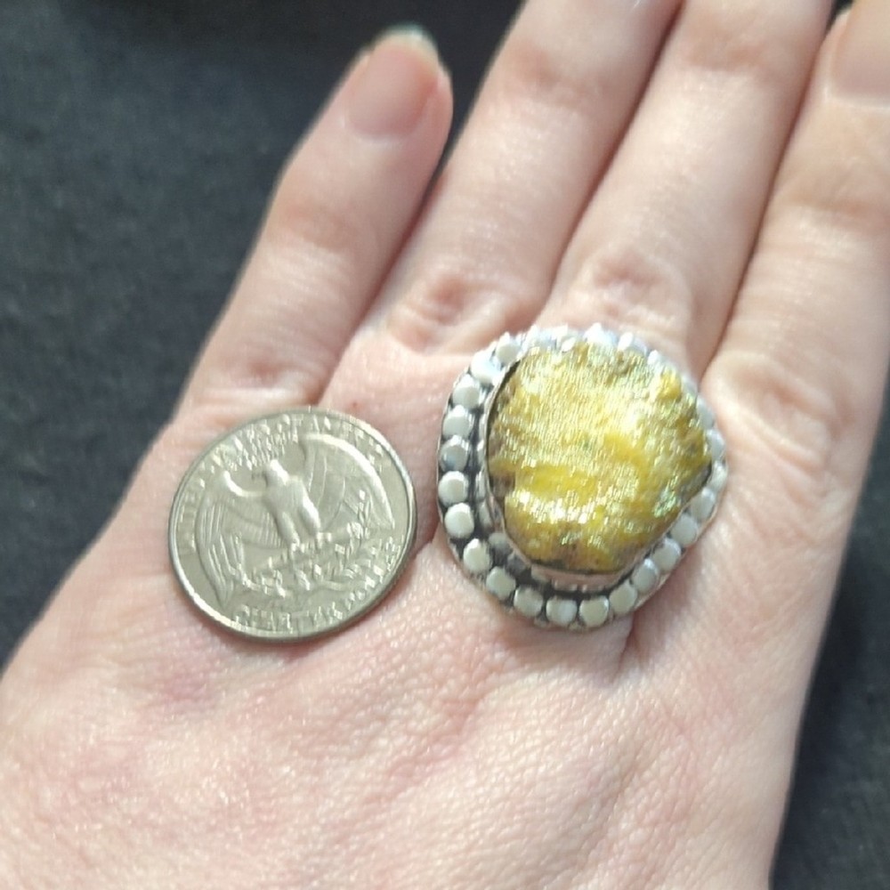 Silver Plated Yellow Druzy Quartz Gemstone Statement Ring - Size 7