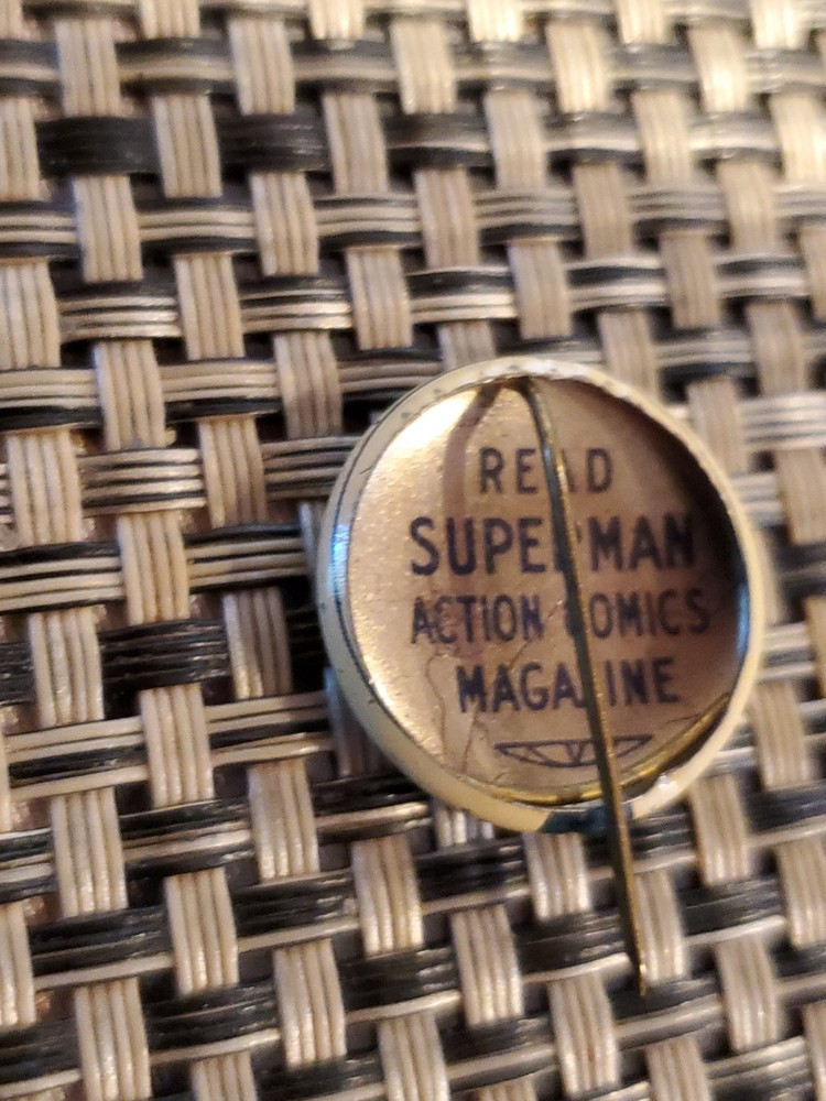 Rare 1942 SUPERMAN ACTION COMICS pinback button button