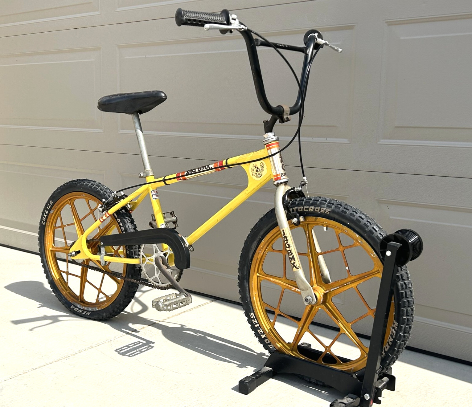Old School BMX 1979 JAG Complete w/ OG Paint & Decals + Real Gold Motomags LOOK@