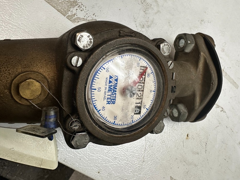Master Meter Water Meter 1 1/2"