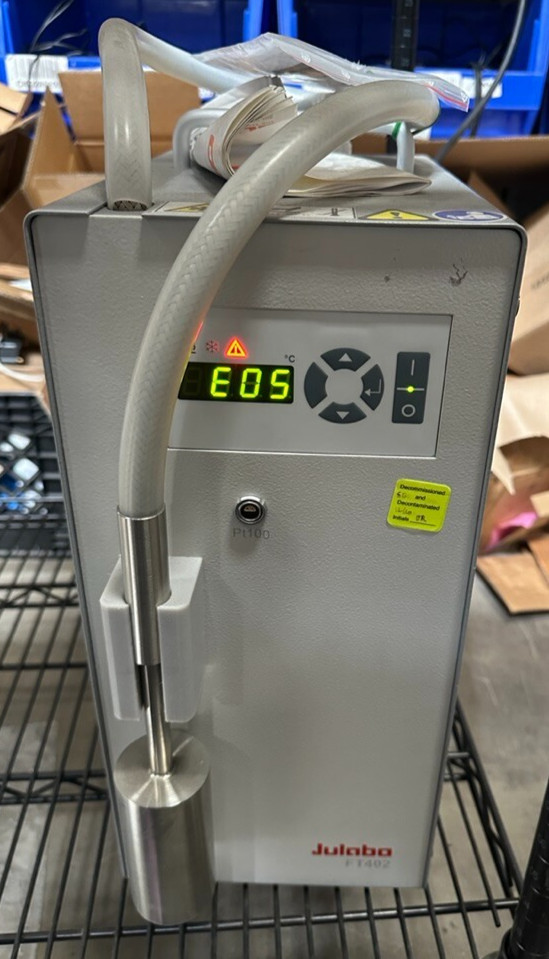 Julabo immersion cooler with probe FT402, temp. range -40 °C (30 °C), AC/DC
