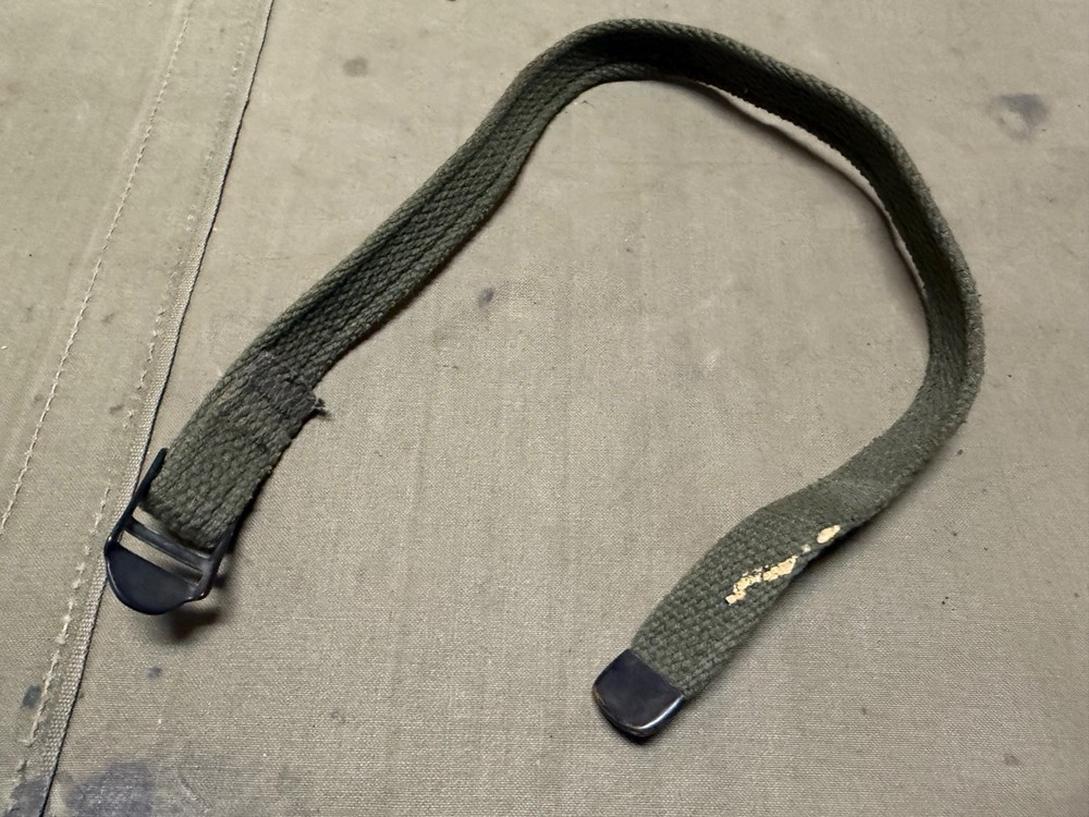 ORIGINAL WWII US ARMY AIRBORNE PARATROOPER EQUIPMENT LEG STRAP