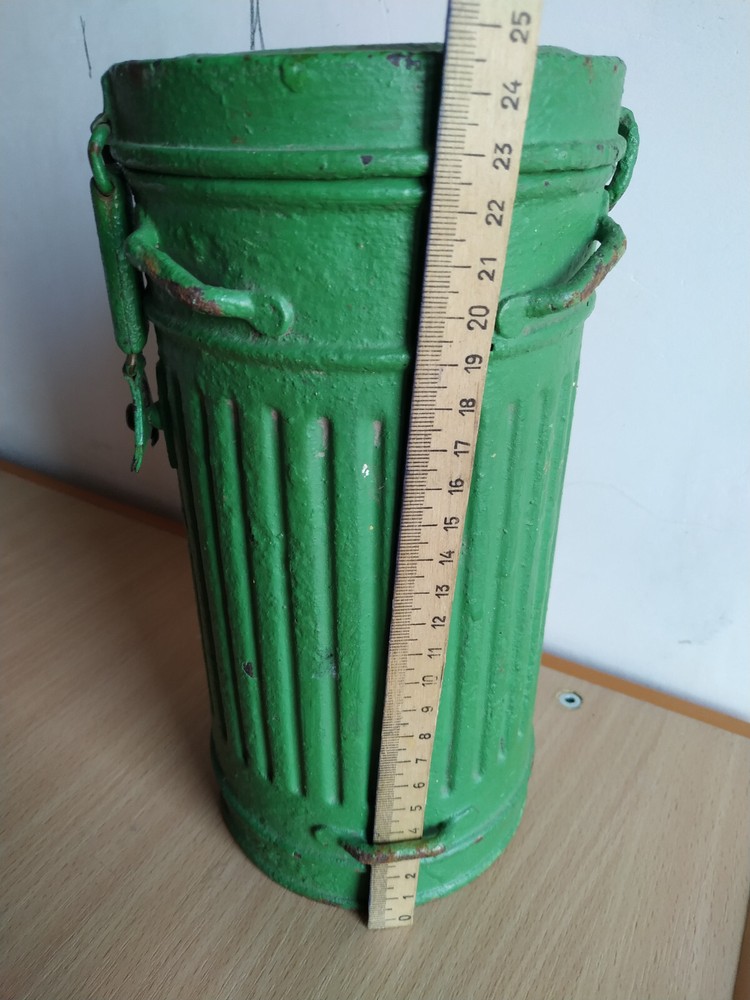 Оригинальный немецкий контейнер противогаз Вермахт танк WW2  газбак