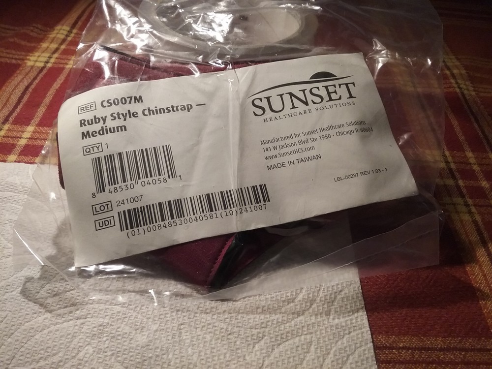 RUBY STYLE CHINSTRAP MEDIUM CSOO7M BRAND NEW