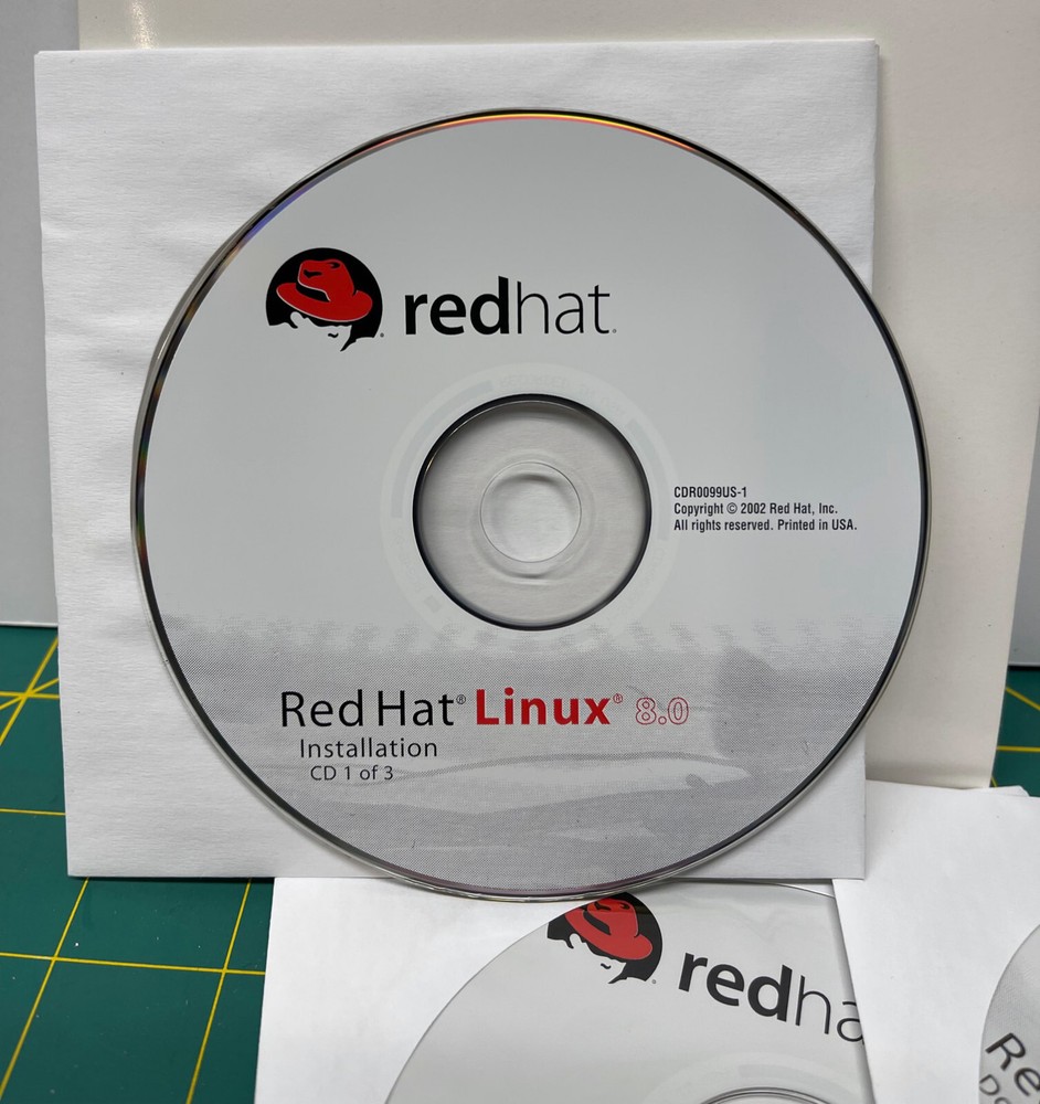 Red Hat Linux version 8.0 Vintage New Condition!