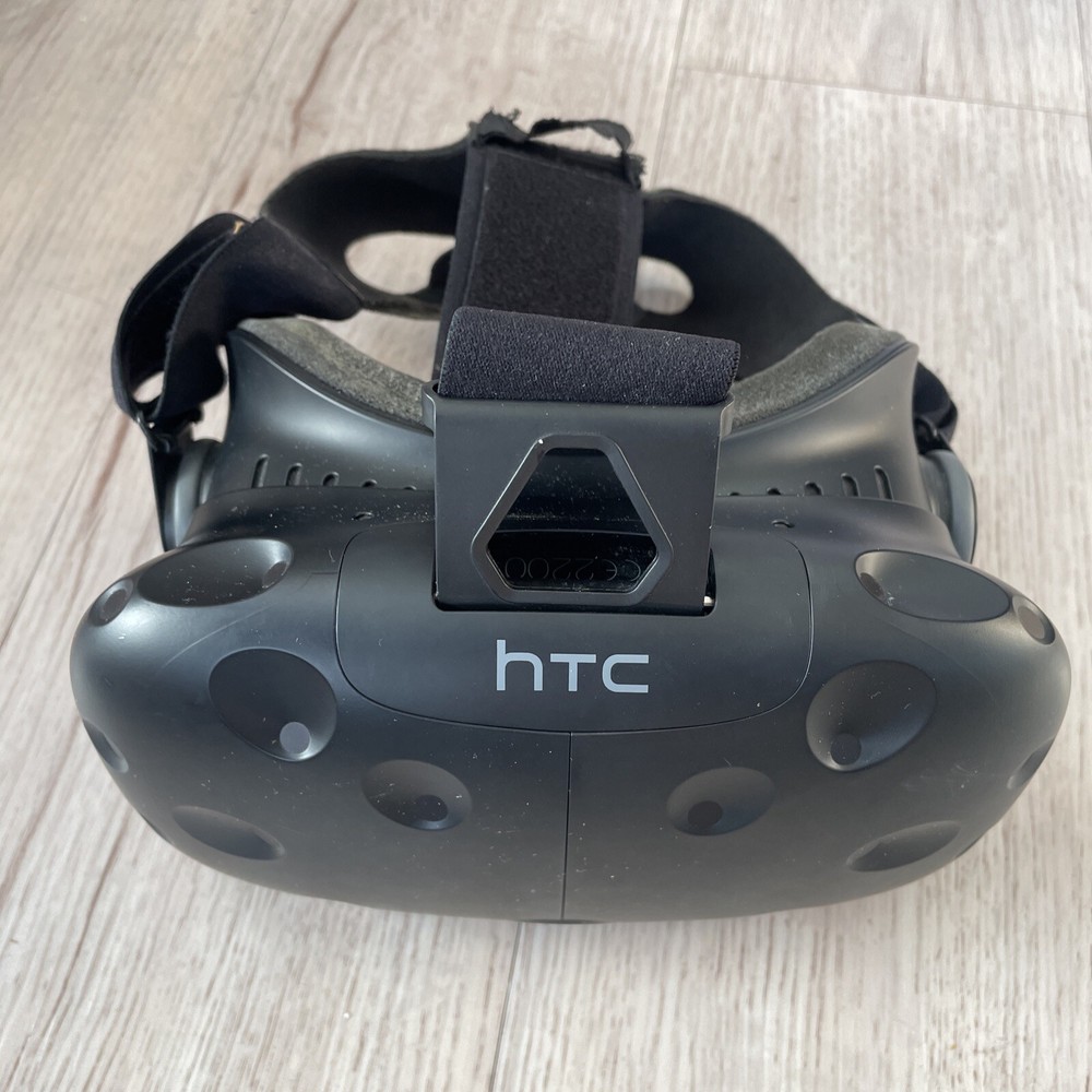HTC Vive - Virtual Reality (VR) Headset only