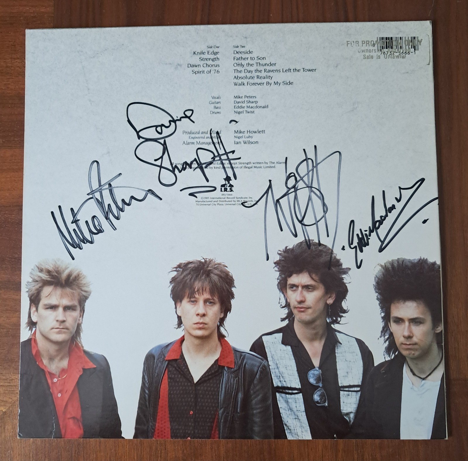 The Alarm Full Band Signed Autographed LP W/Pass and Ticket Boston Vinyl Album