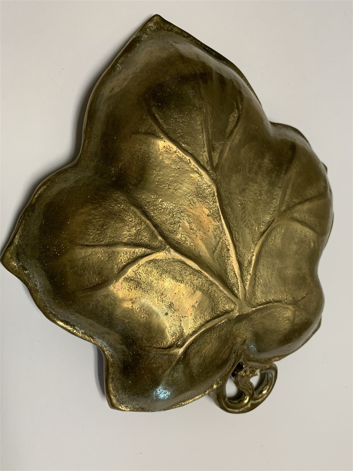 Vtg Solid Heavy Brass Leaf Dish Trinket Tray 7 x 8 1/2