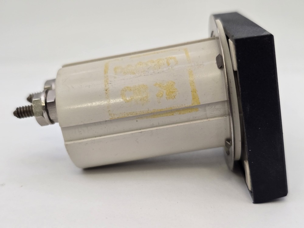 Krompton 549-15 Elapsed Time Meter Panel Mount 120V Hours