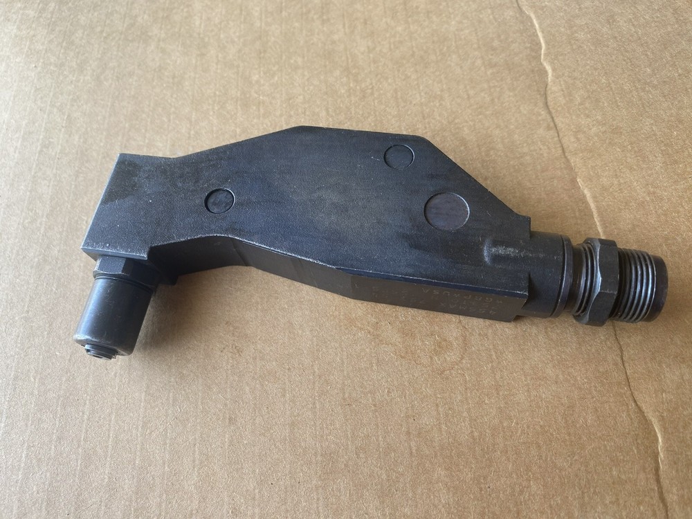 CherryMAX Aerospace 456MAX 753-54 Offset Pulling Head Right Angle 5833-1