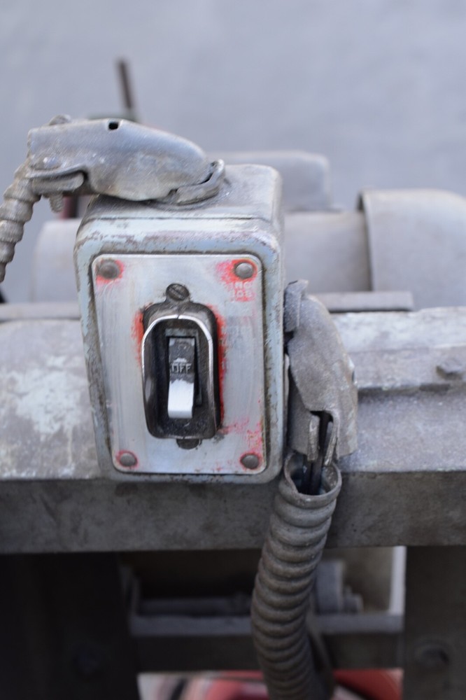 Belt sander / grinder 117" x 2"