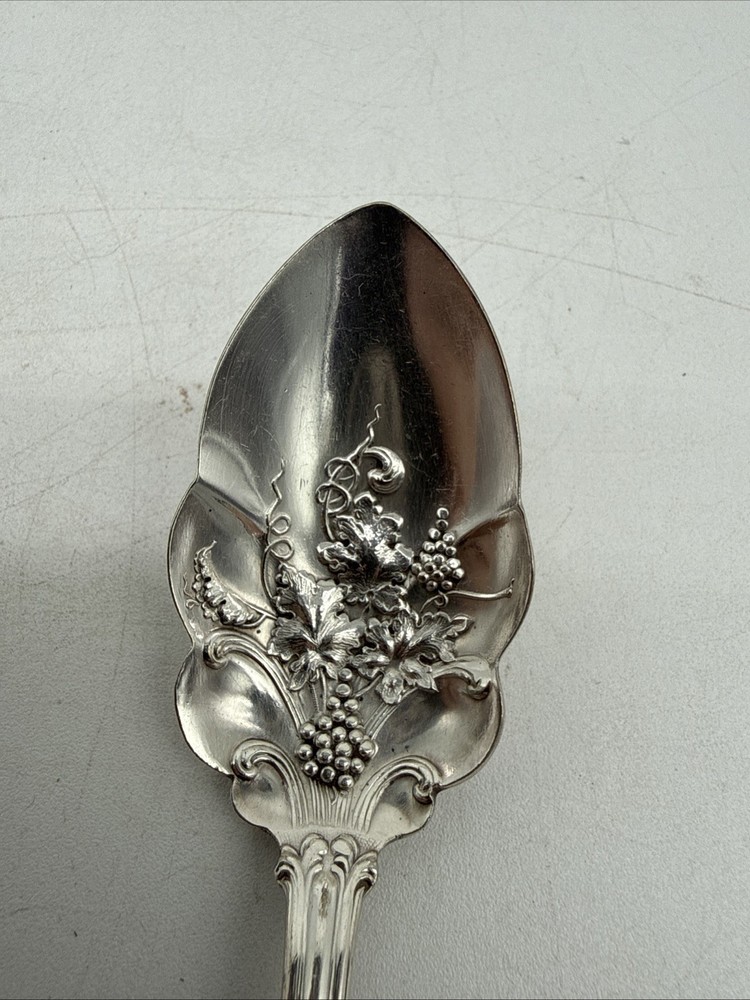 Roger & Bros Grape Pattern Triple Plate Flatware 6" Ornate Bowl Grapefruit Spoon