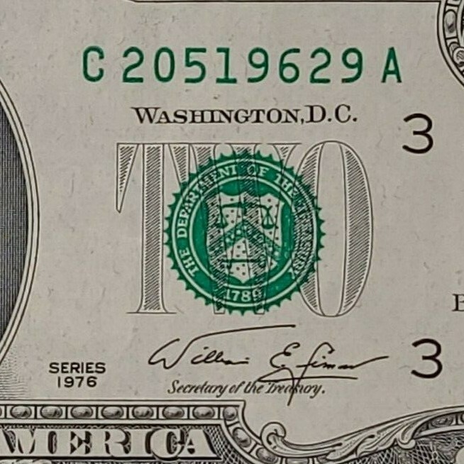 1976 $2 note alignment Shift over-inking error AU [almost uncirculated] folds