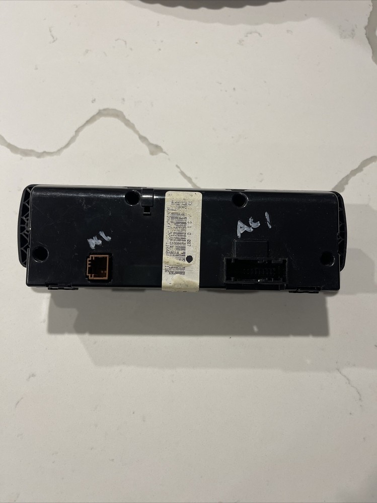 Freightliner Cascadia Heater & AC Temperature Control Panel, A22-60645-501