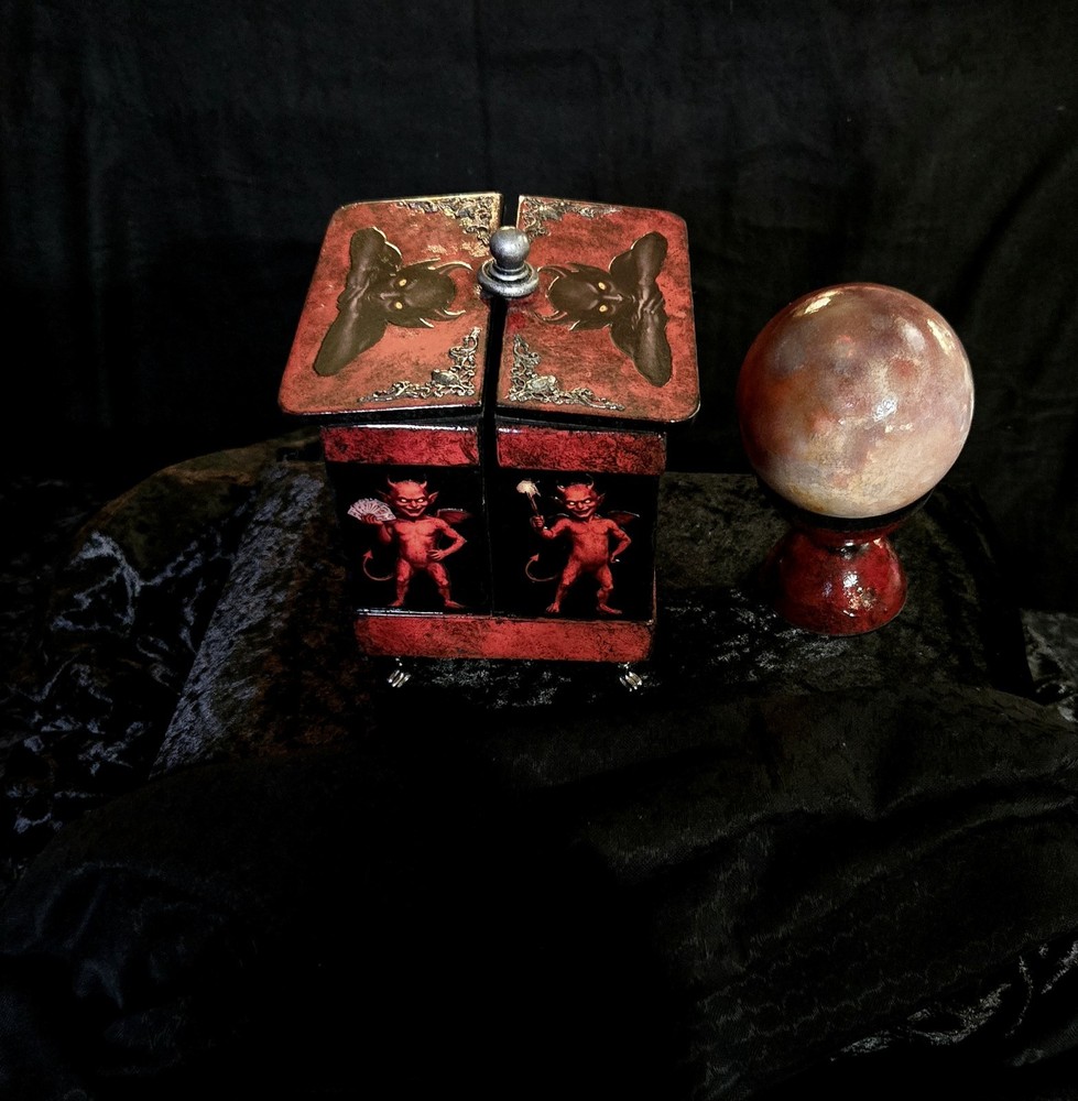 ARLEN STUDIO DIRECT. The DEVILS ORB. Limited Edition.