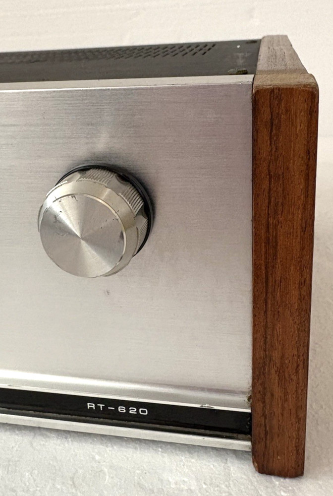 Rotel Solid State Stereo Tuner RT-620 Tested & Working!