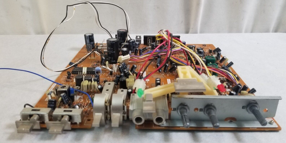 HITACHI D-E65 Stereo Cassette Deck MAIN PCB BOARD