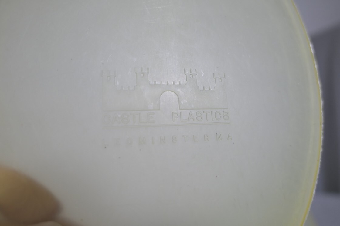 NEW Pair of Castle Plastics Size 4 Clear Hard Rubber Horse Hoof Shoe Flat Pads