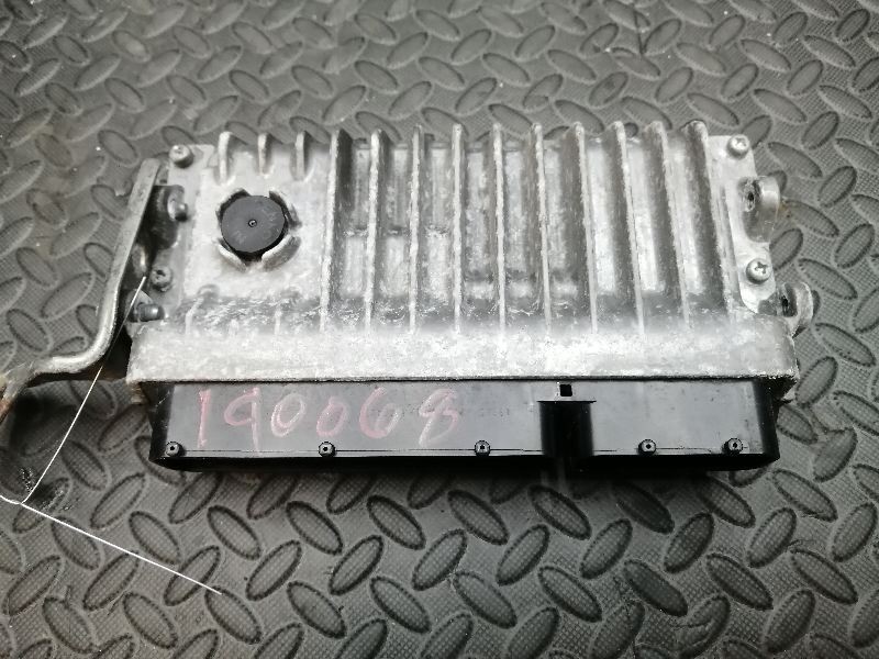 Engine ECM Electronic Module Engine Control VIN F Fits 14 CAMRY 1928258