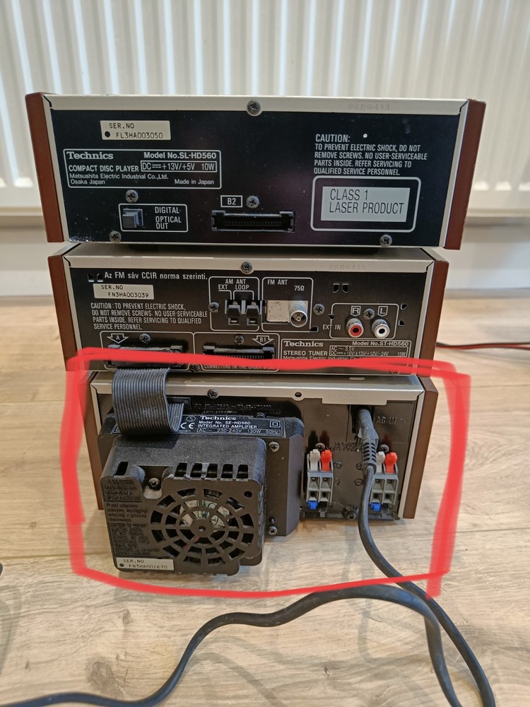 Technics SE-HD560 Amplifier - Walnut Effect - F61 ERROR - read description)