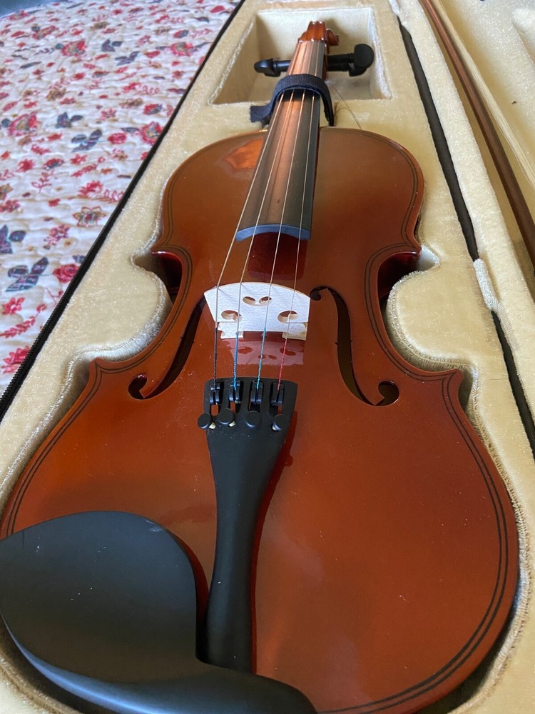 Crescent Student Violin 4/4 Wooden 4 String
