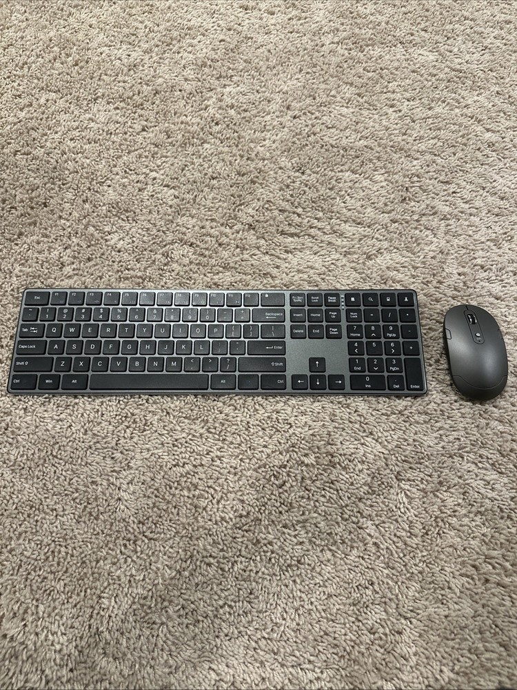 Amazon Basics Wireless Keyboard and Mouse Combo