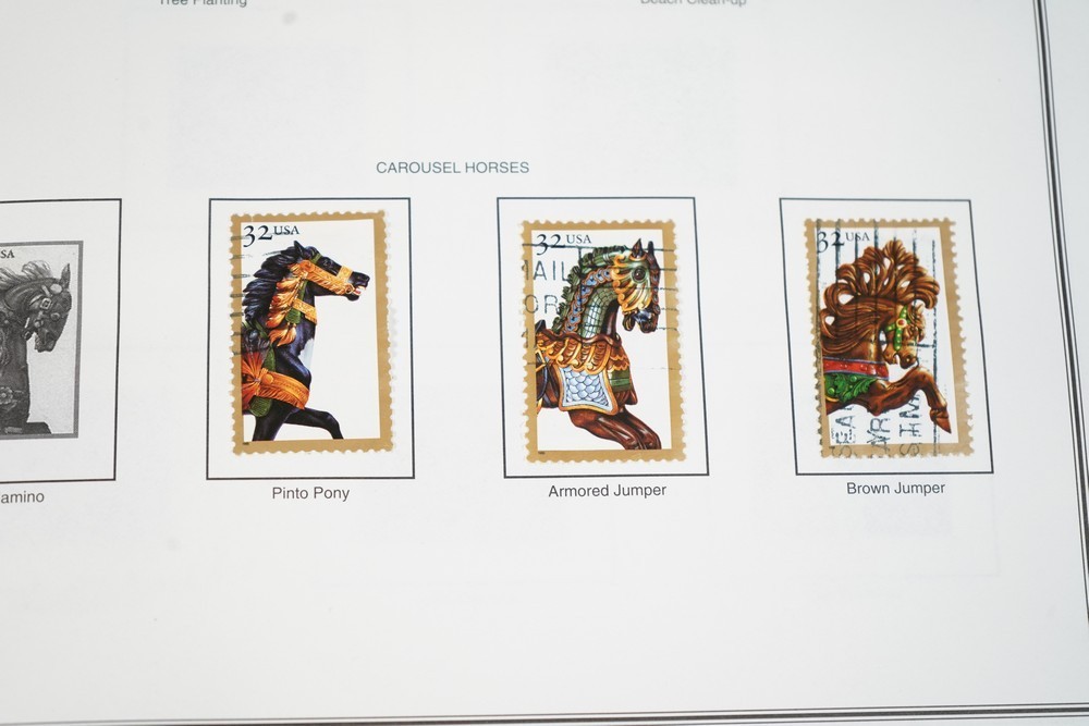 US 1990s-2000s COLLECTION OF 450+ STAMPS MINT & UESD STORED IN HARRIS ALBUM