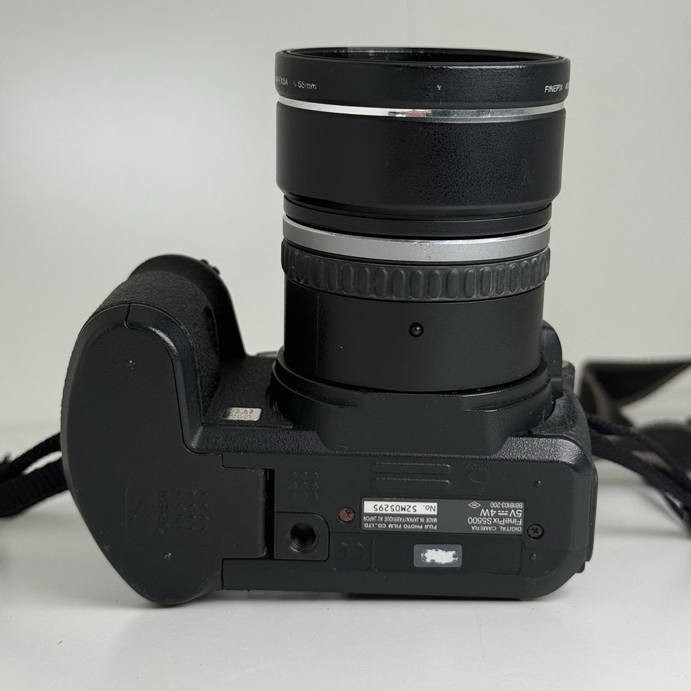 Fujifilm Finepix S550 Black Compact Digital Camera TESTED & WORKING!