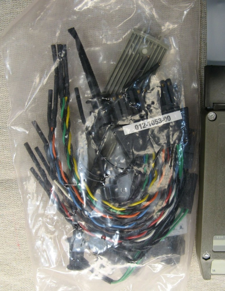 Tektronix P6455 TTL/MOS Pattern Generator Probe & Accessories - Logic Analyzer
