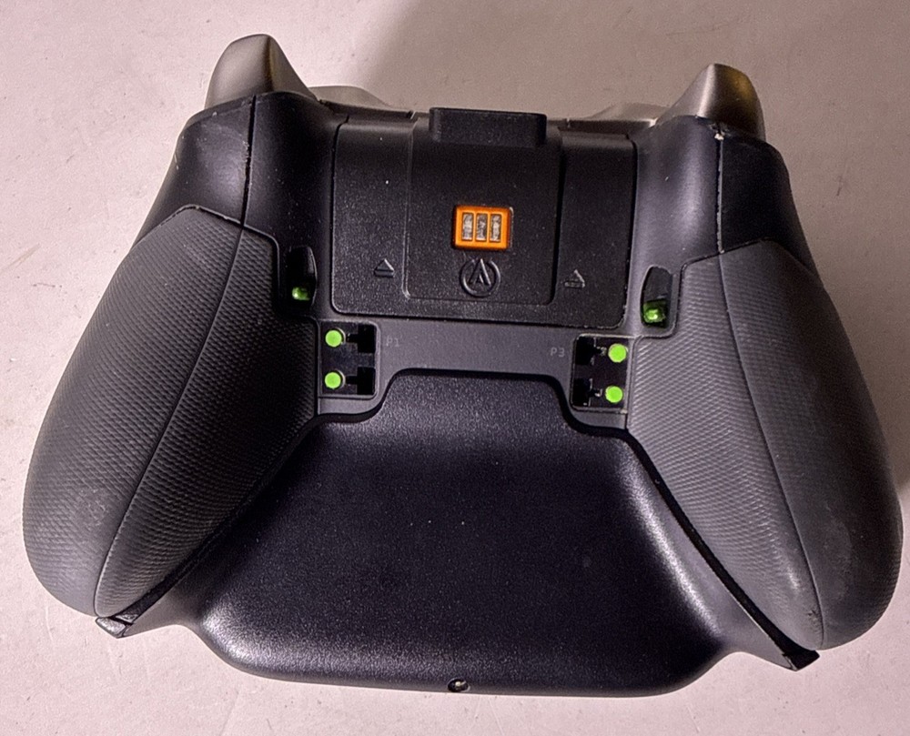 Microsoft Xbox Elite Wireless Controller - Black (HM3-00001) W/ Chatpad & Case
