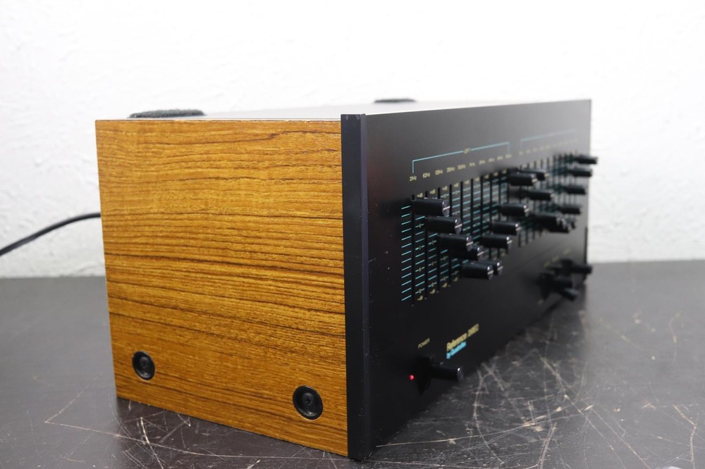 QUADRAFLEX Reference: 210EQ Equalizer 10-Band.