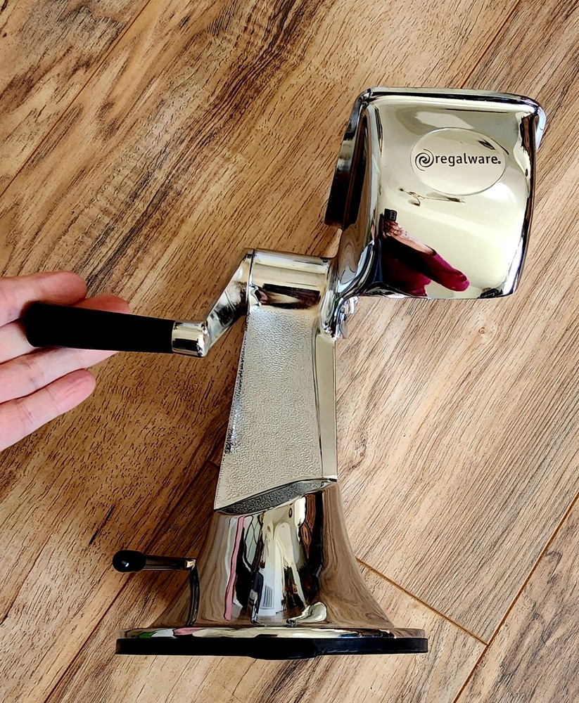 Regal Ware Grater Shreader Slicer Food Processor with 5 SS Cones Regalware