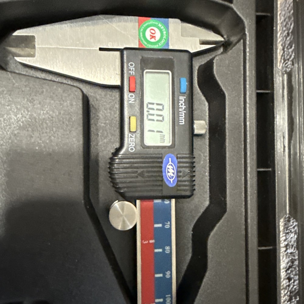 Metrology Pro-Instrument digital caliper