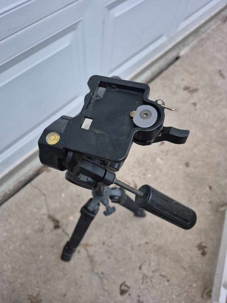 Calumet Tripod multi height adjustable