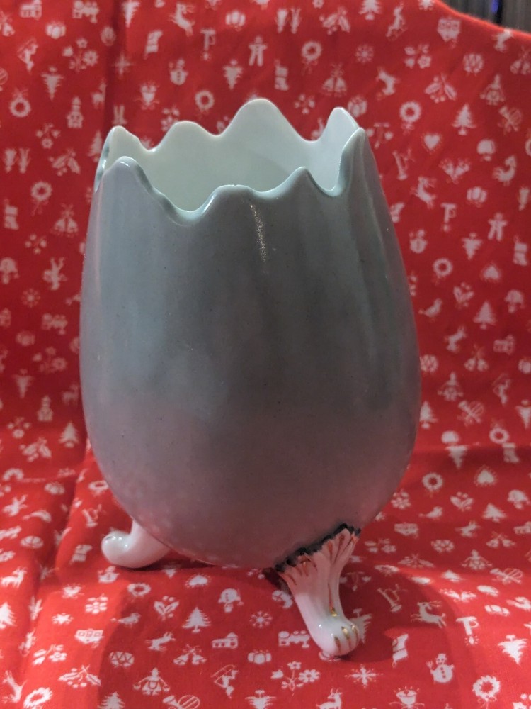 Lefton 3 Footed Egg Planter