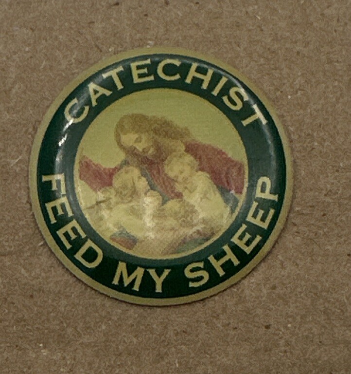 Catechist "Feed my Sheep" Round Lapel Hat Tie Pin