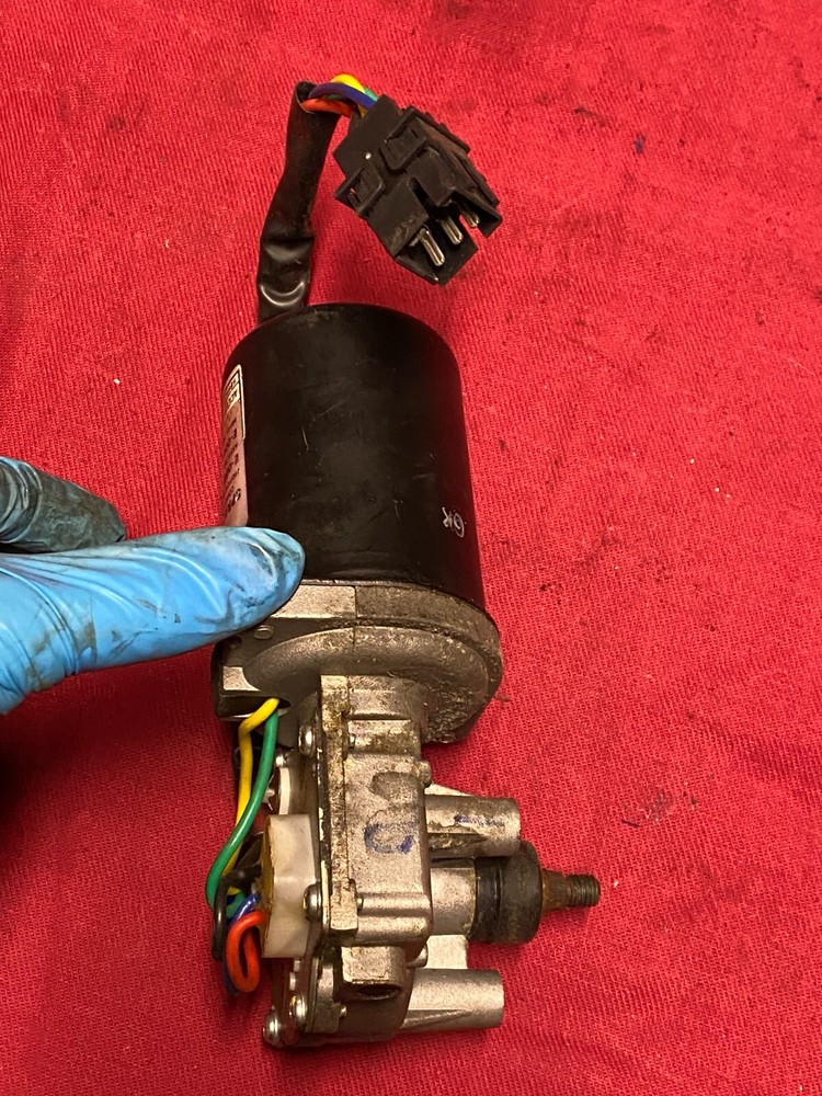 SPRAGUE DEVICES WIPER MOTOR , E-008-157