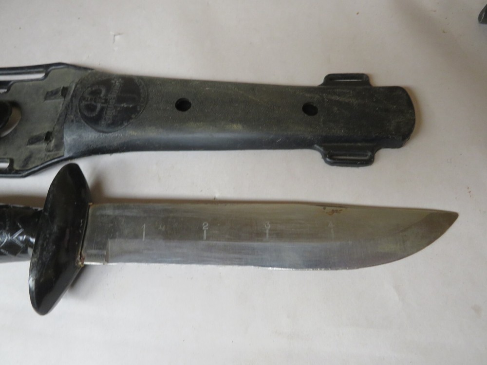 Vintage Aqua Lung Dive Knife