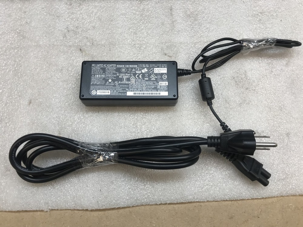 StarTech ISE8100POE Unmanaged POE Ethernet Switch - Power Cable Inc