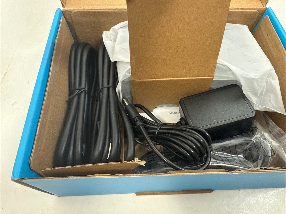 HDMI + 2 Displayport KVM Switch 3 Monitors 2 Computers