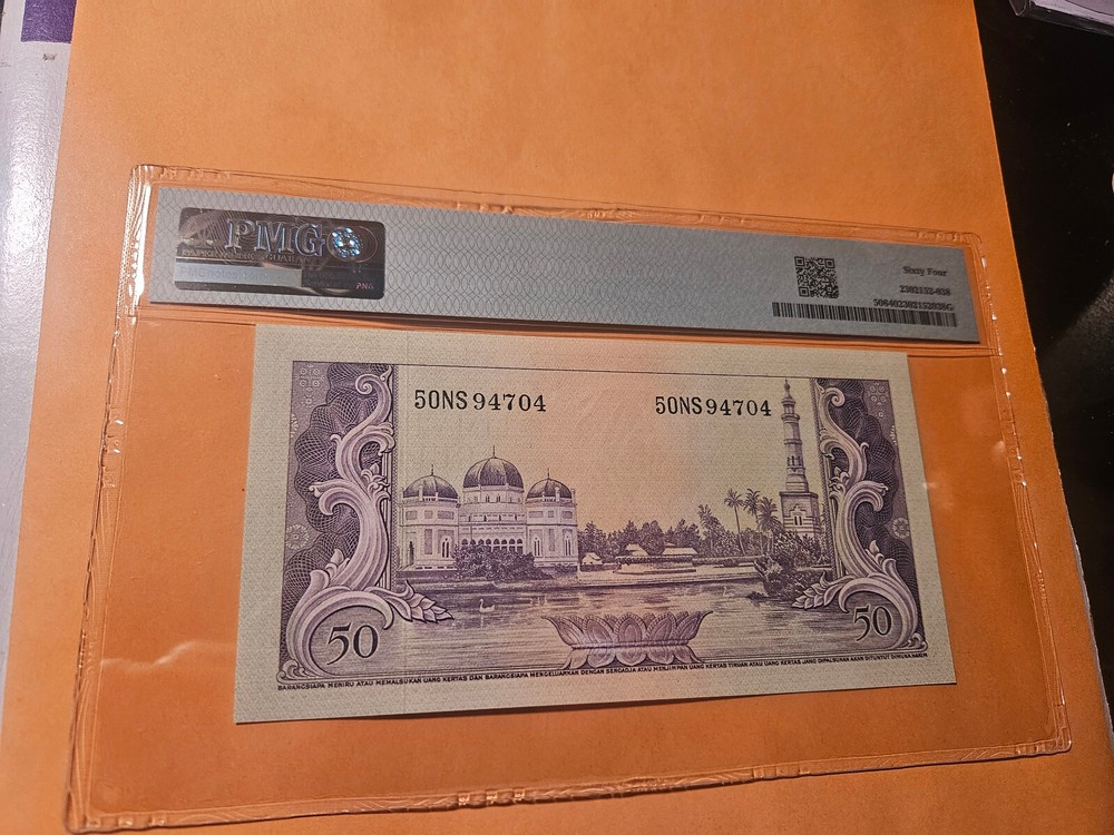 Indonesia Banknote PMG UNC rare this nice