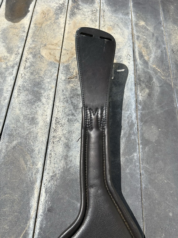 Schleese Girth. Brown. Size 34”