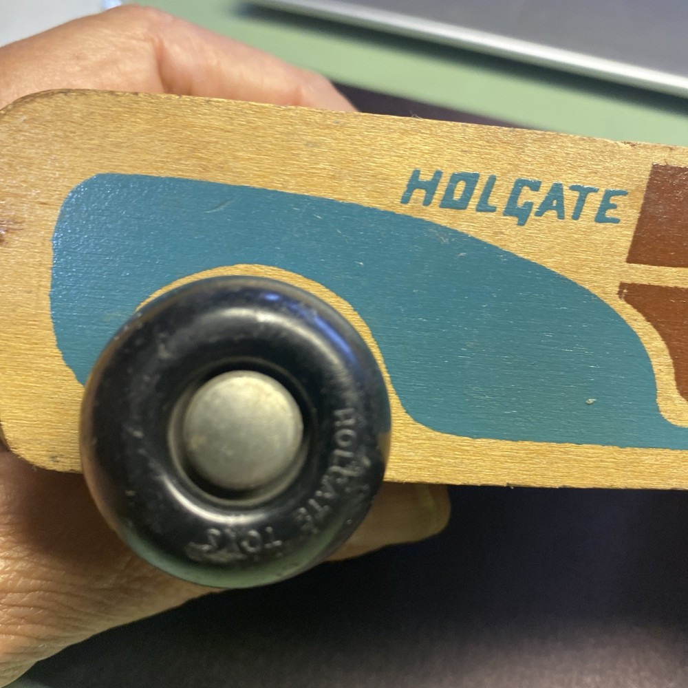 VINTAGE HOLGATE WOOD PULL TOY STATION WAGON