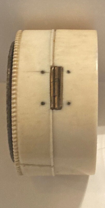 Antique Continental Snuff Container (Box)