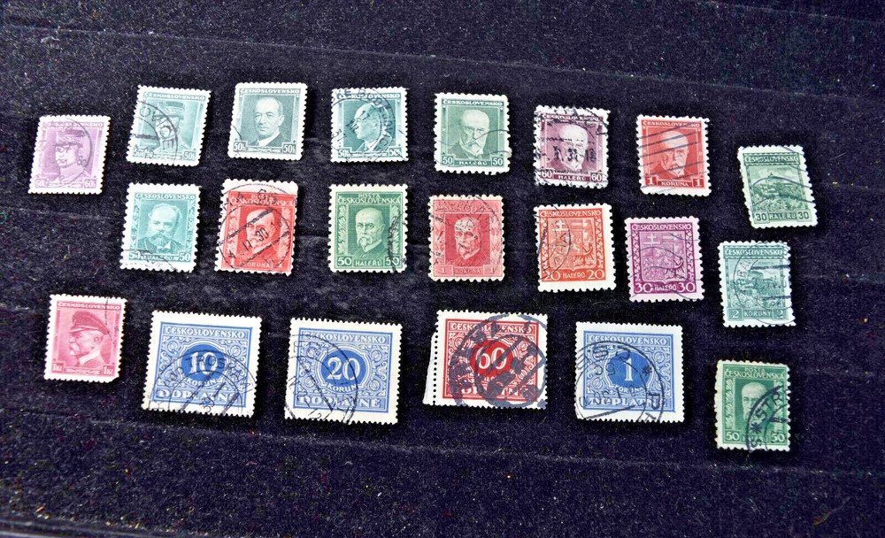 CZECHOSLOVAKIA    20 STAMPS 1925-37  USED