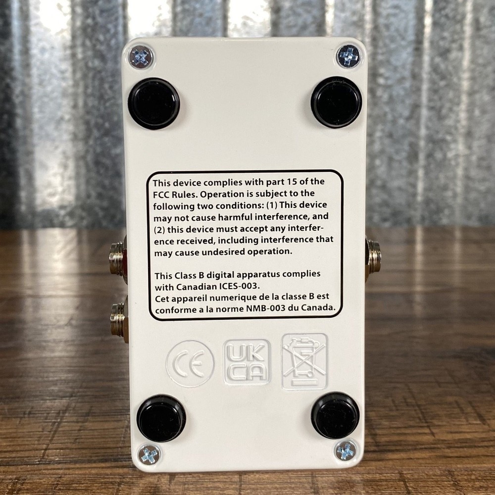 Electro-Harmonix EHX Mod 11 Modulator Tremolo Flanger Chorus Rotory Phaser...