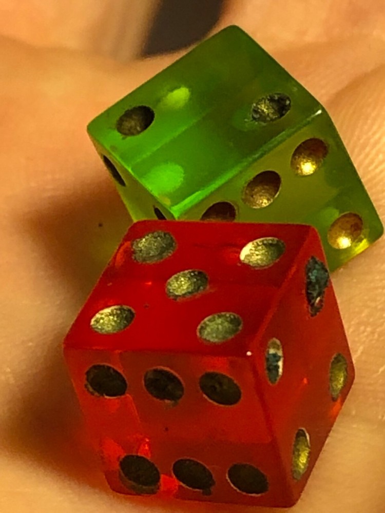 1939 or back translucent cherry apple bakelite gold tone pips dice 050523@