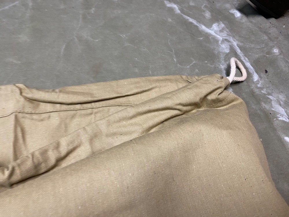 ORIGINAL WWII US ARMY INFANTRY BARRACKS LAUNDRY CARRY BAG- KHAKI,